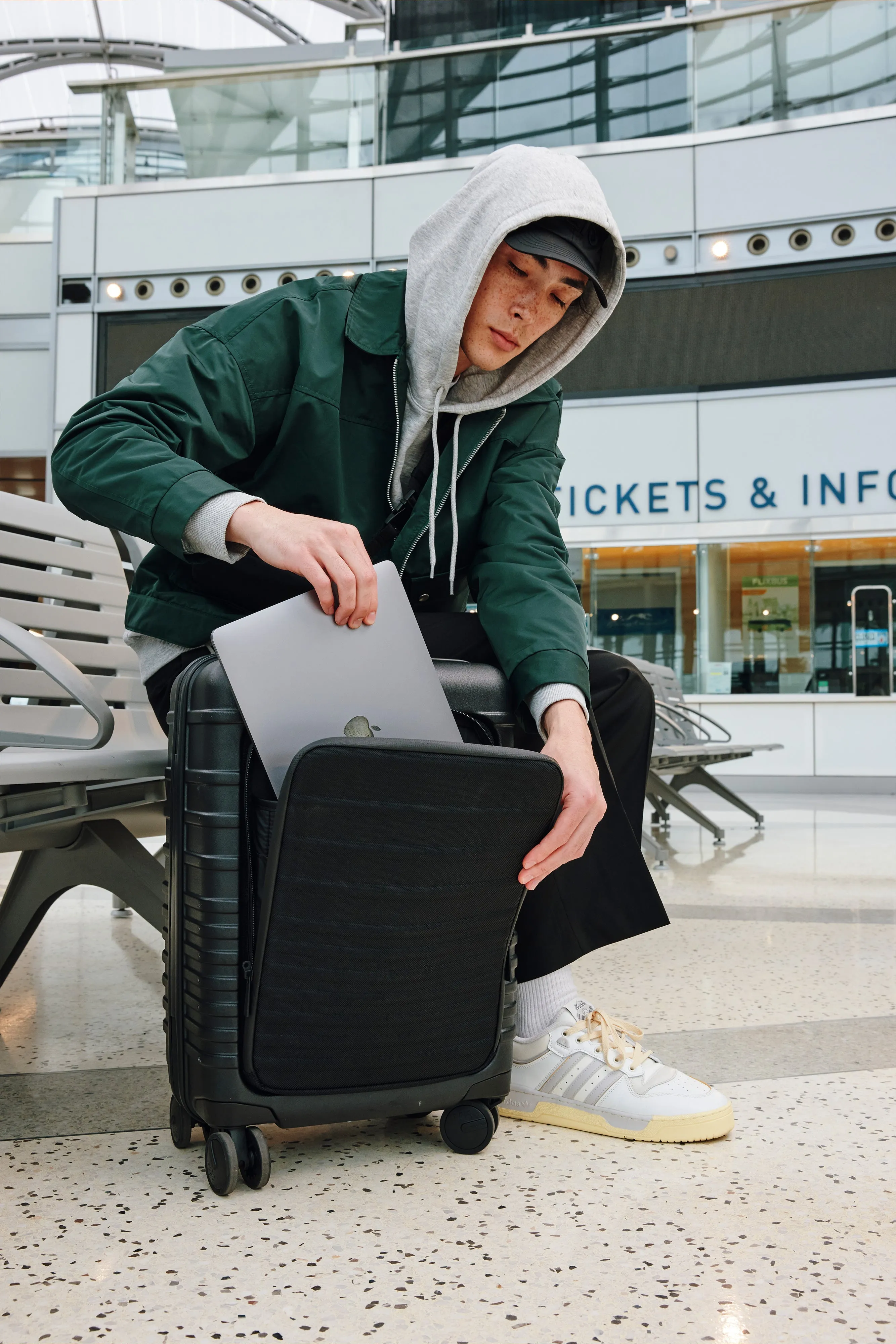 The Front Pocket Carry-On Roller in Black